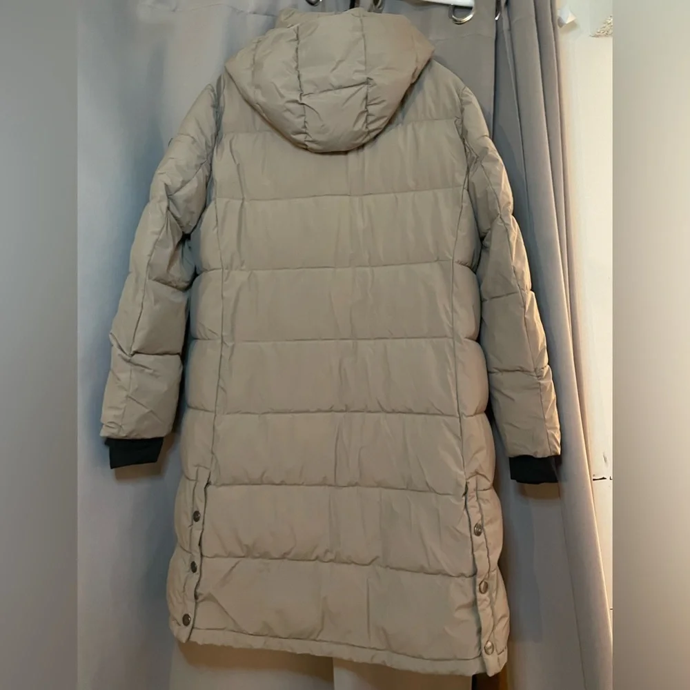 EUC DKNY XL Puffer jacket - Picture 3 of 7